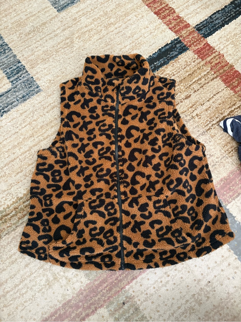 SHEIN Women Leopard Sherpa Vest - Brown & Black